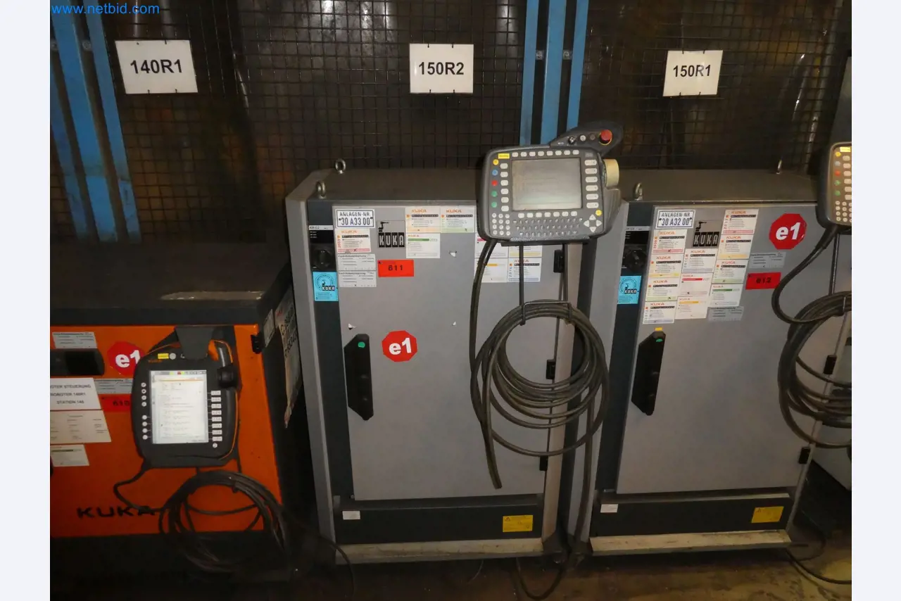 Robots, welding equipment and assembly accessories from the automotive industry-72