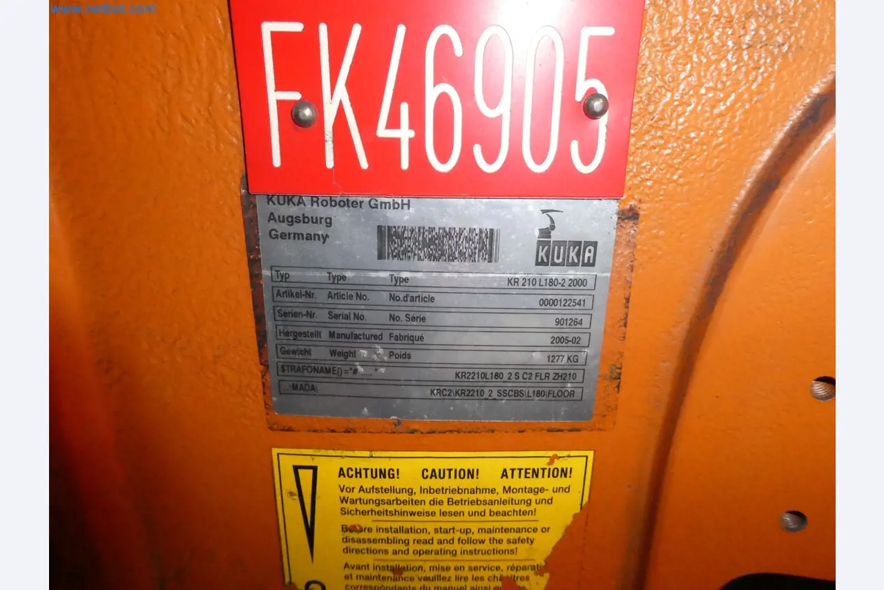 Robots, welding equipment and assembly accessories from the automotive industry-76