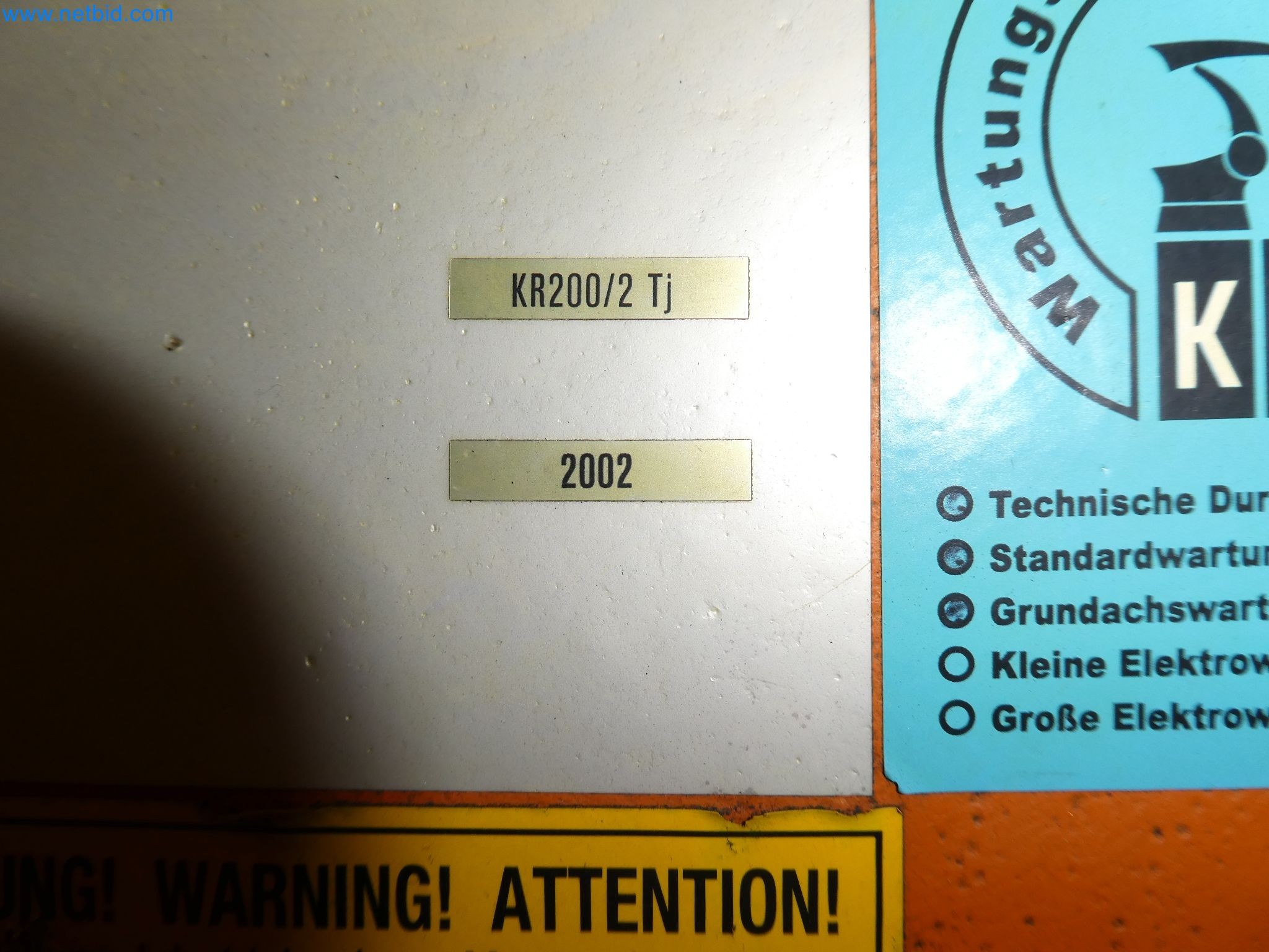 Robots, welding equipment and assembly accessories from the automotive industry-85