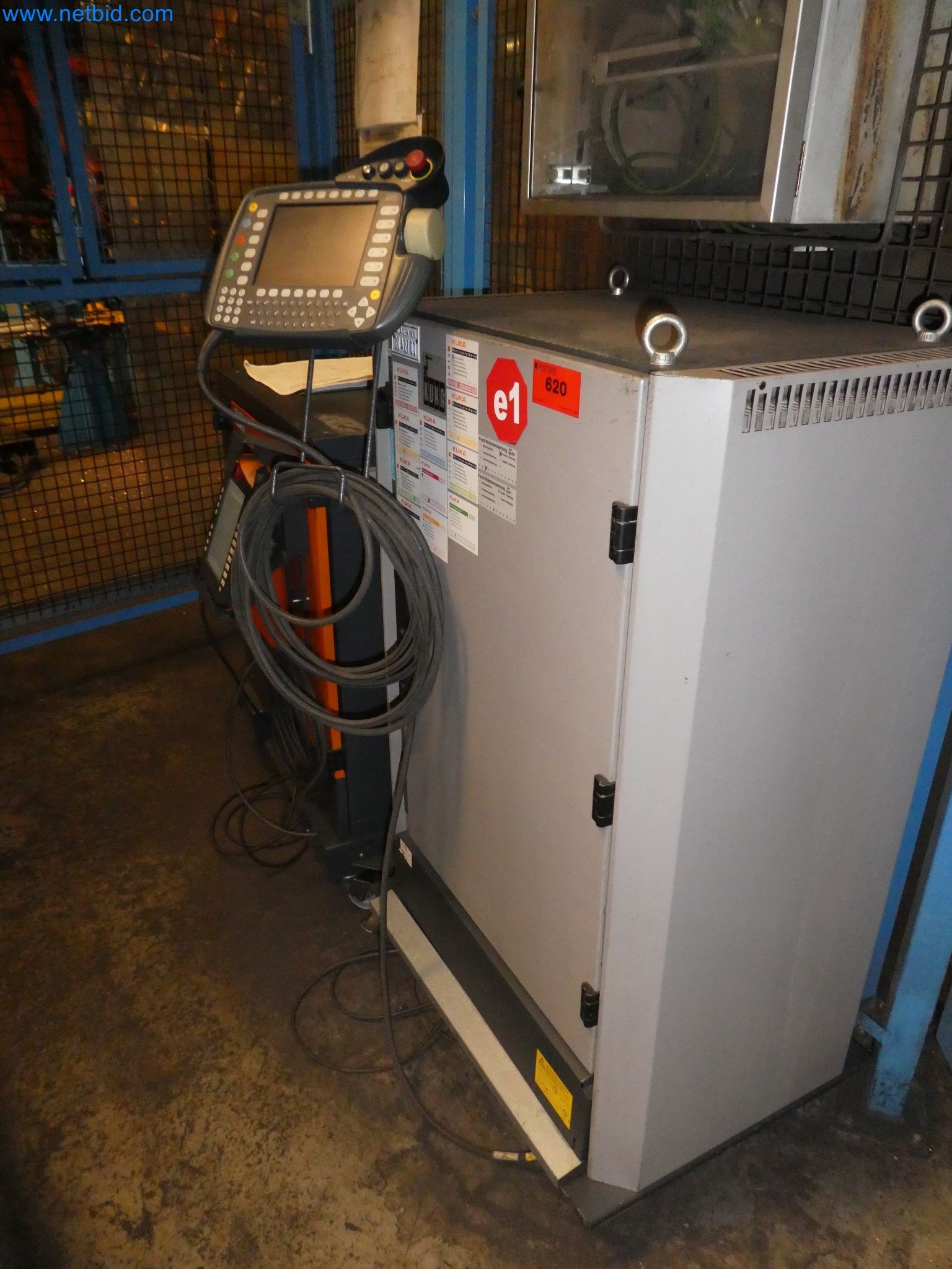 Robots, welding equipment and assembly accessories from the automotive industry-86