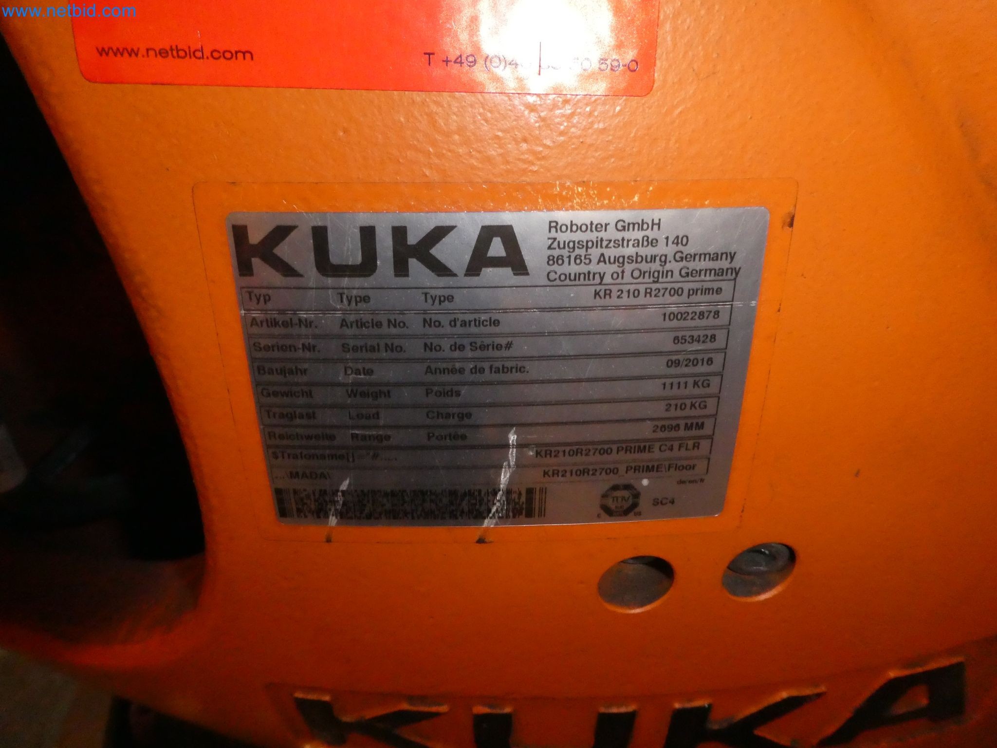 Robots, welding equipment and assembly accessories from the automotive industry-87