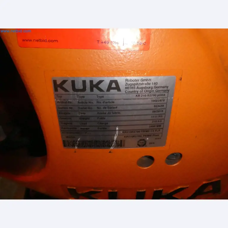 Robots, welding equipment and assembly accessories from the automotive industry-87