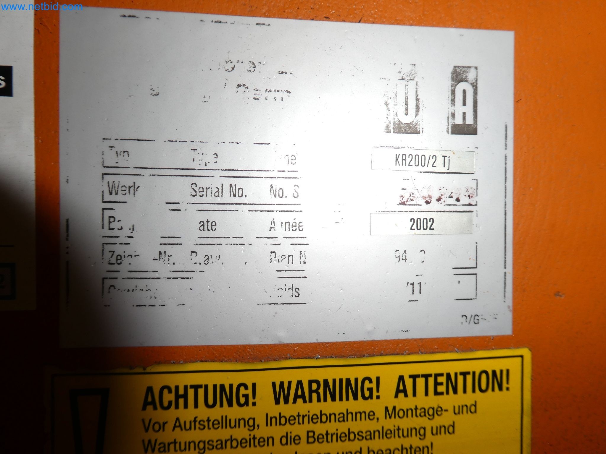 Robots, welding equipment and assembly accessories from the automotive industry-91