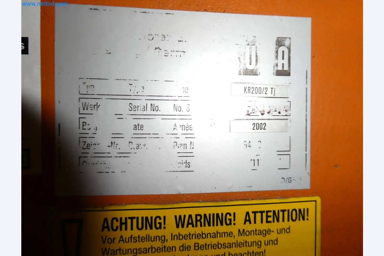 Robots, welding equipment and assembly accessories from the automotive industry-91