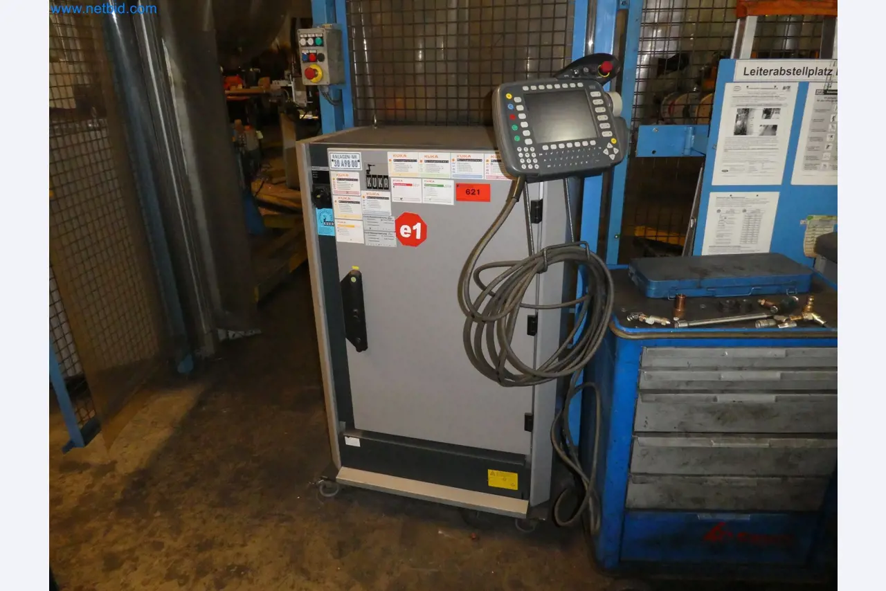 Robots, welding equipment and assembly accessories from the automotive industry-92