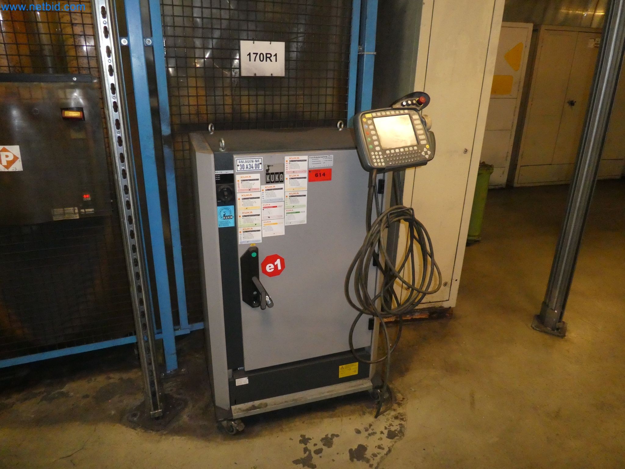 Robots, welding equipment and assembly accessories from the automotive industry-94