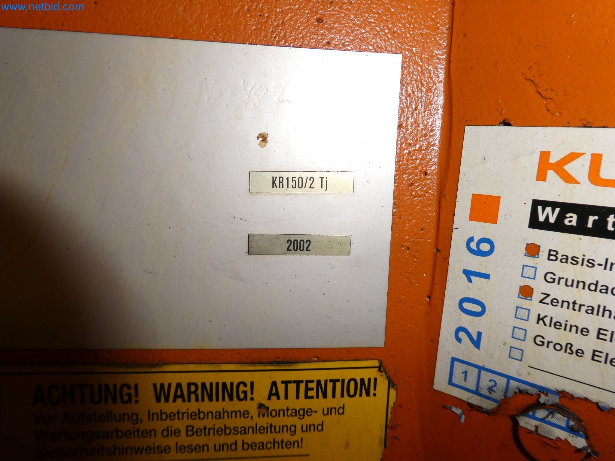 Robots, welding equipment and assembly accessories from the automotive industry-99