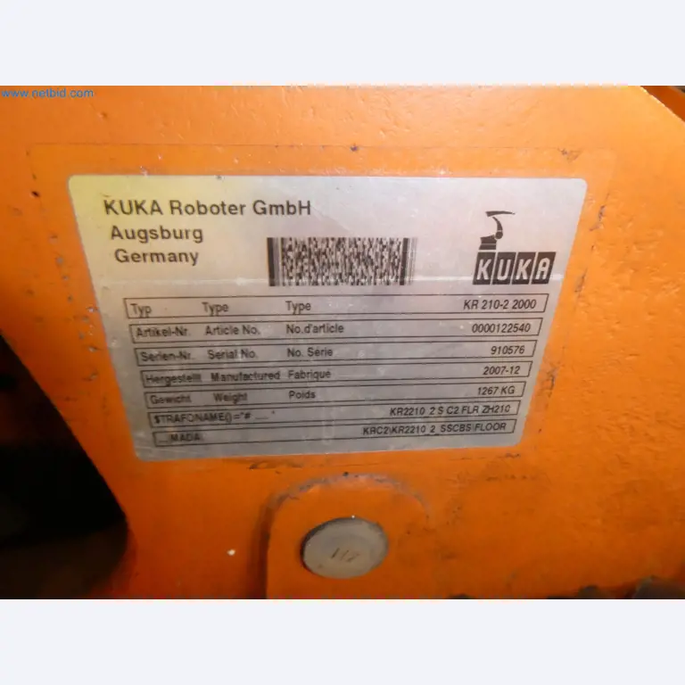 Robots, welding equipment and assembly accessories from the automotive industry-9