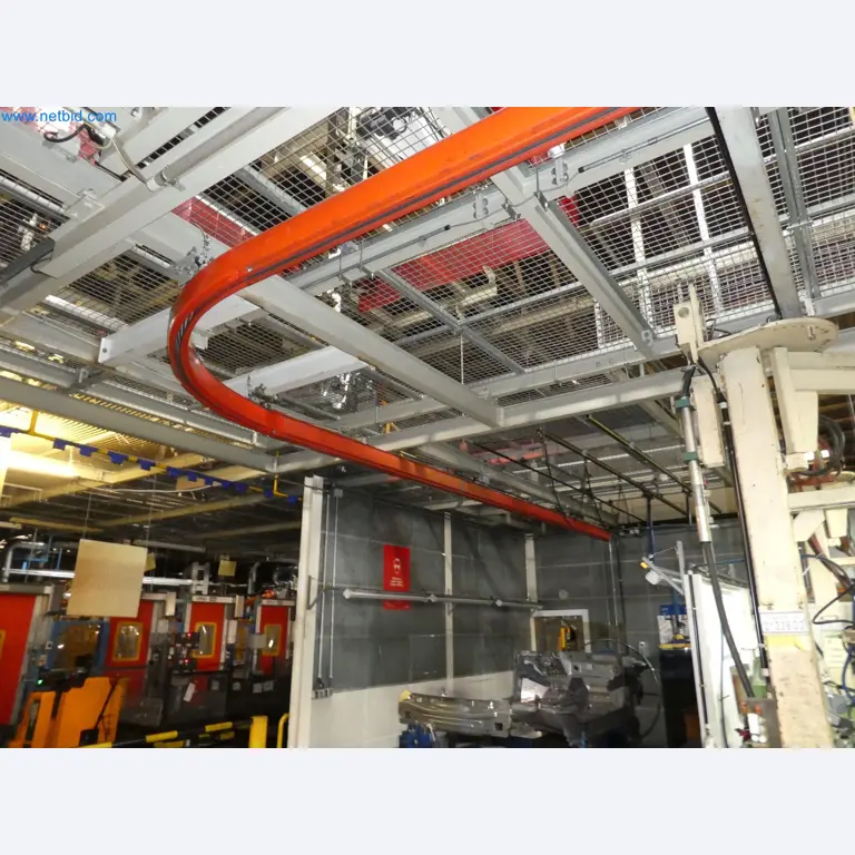 Robots, equipos de soldadura y accesorios de montaje de la industria del automóvil-13