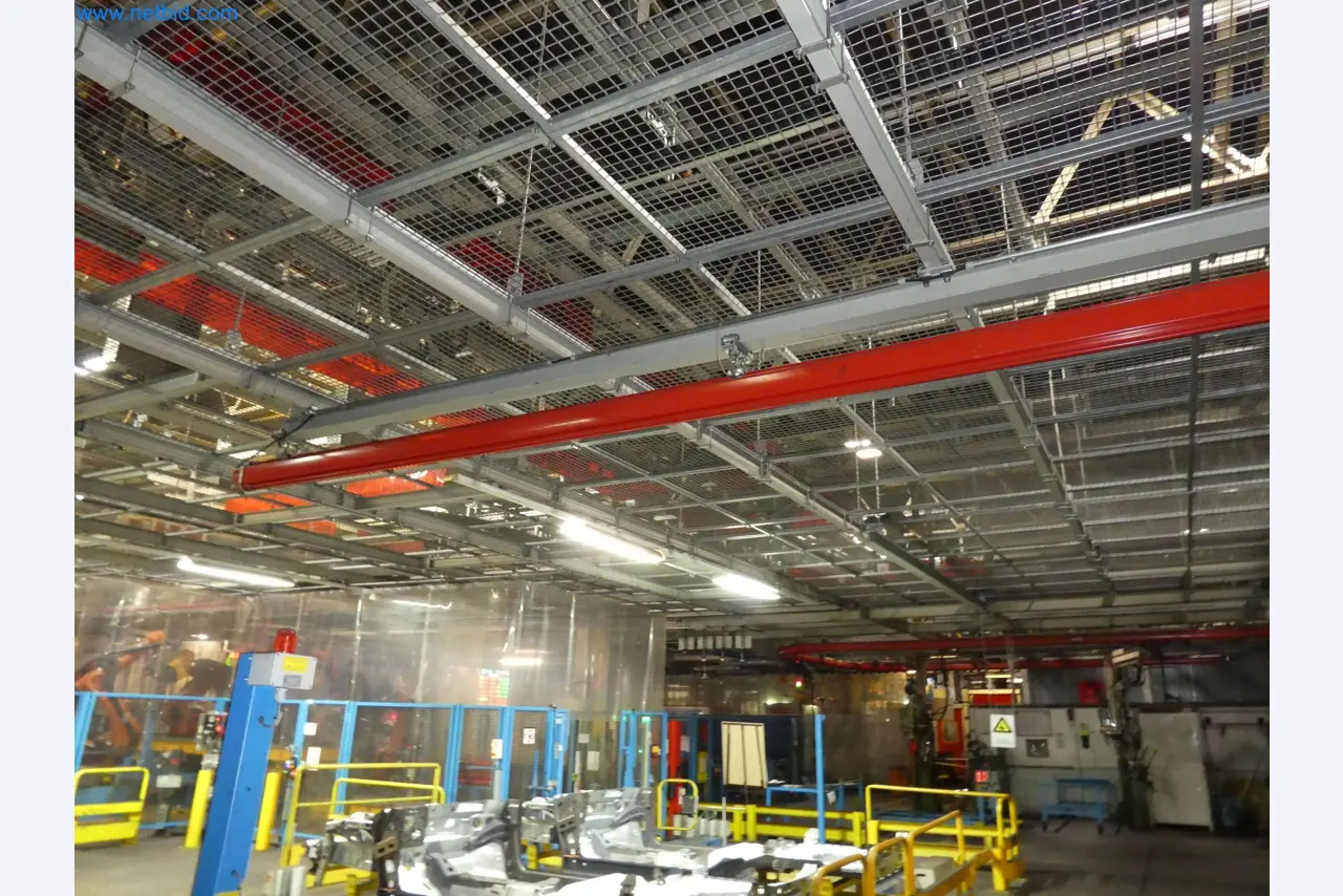 Robots, equipos de soldadura y accesorios de montaje de la industria del automóvil-1