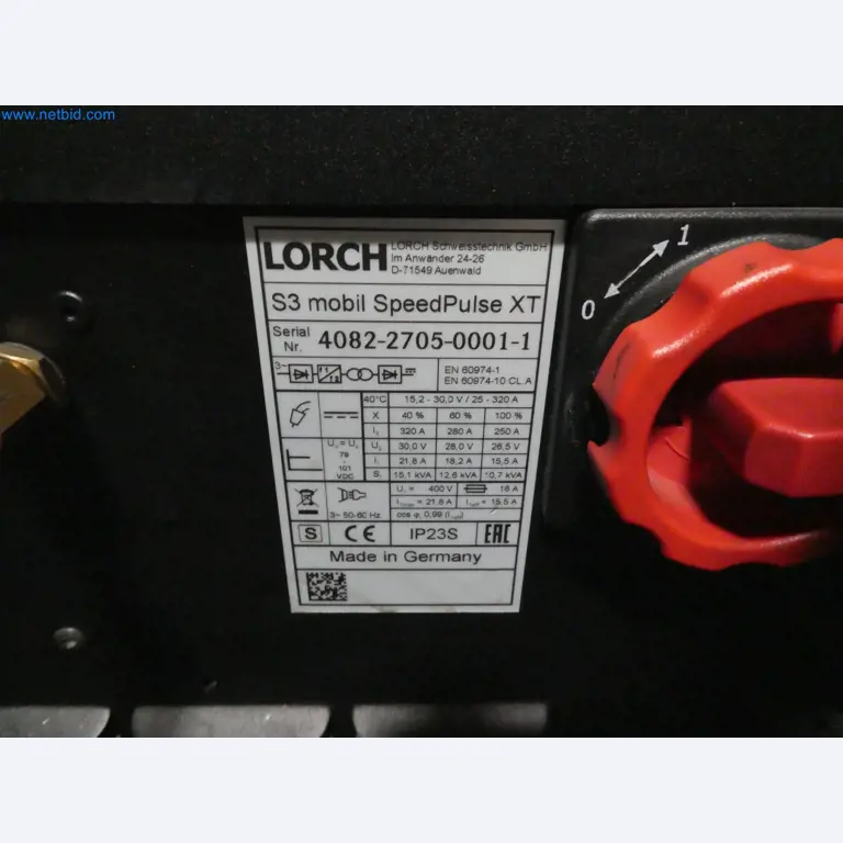 Roboti, varilna oprema in pripomočki za montažo iz avtomobilske industrije-2