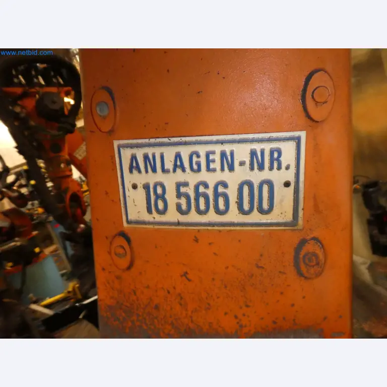 Robots, welding equipment and assembly accessories from the automotive industry-103