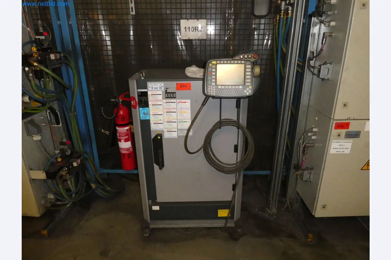 Robots, welding equipment and assembly accessories from the automotive industry-104