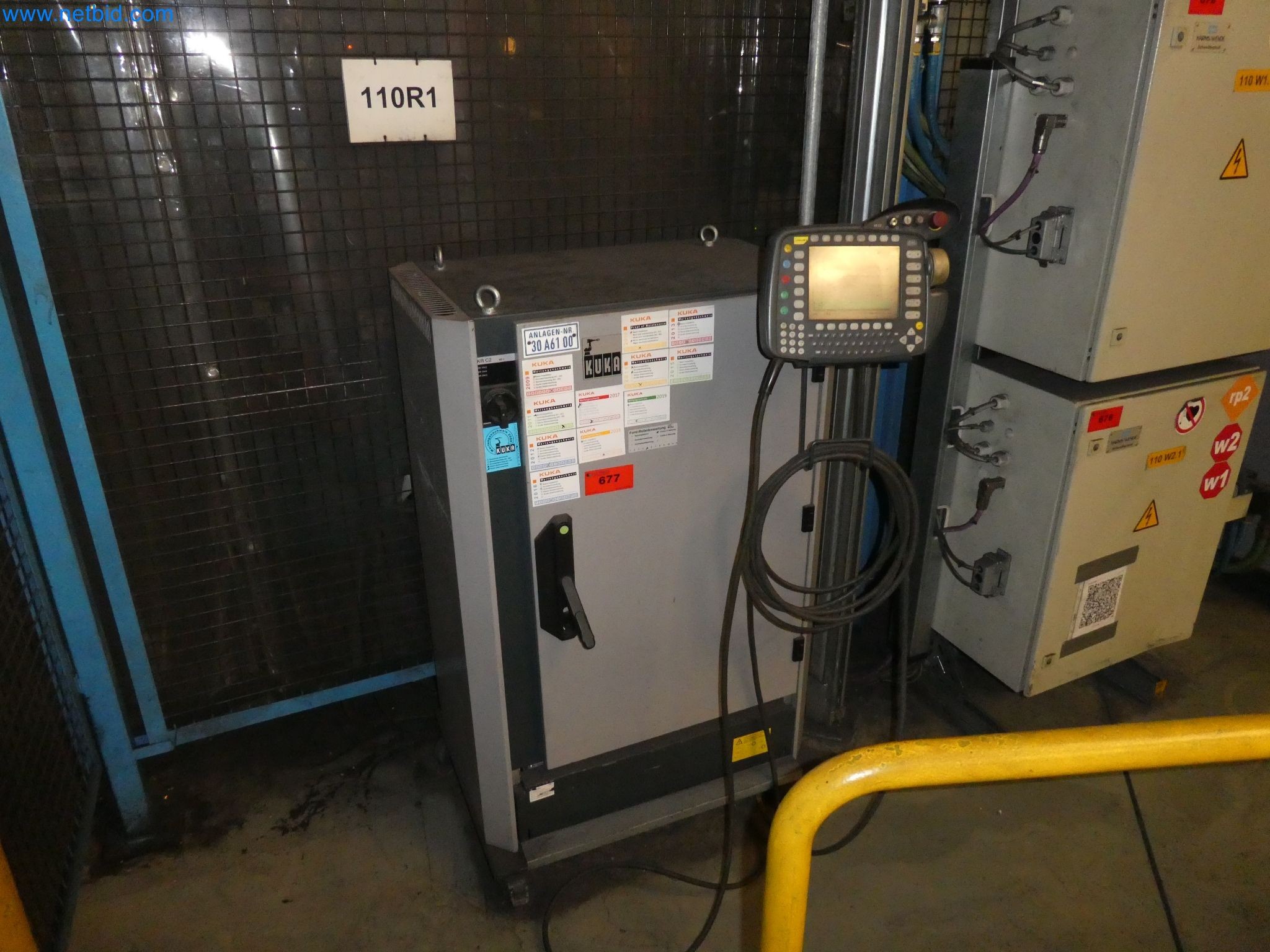 Robots, welding equipment and assembly accessories from the automotive industry-106