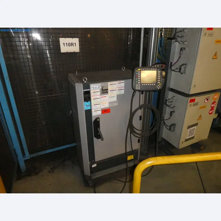 Robots, welding equipment and assembly accessories from the automotive industry-106