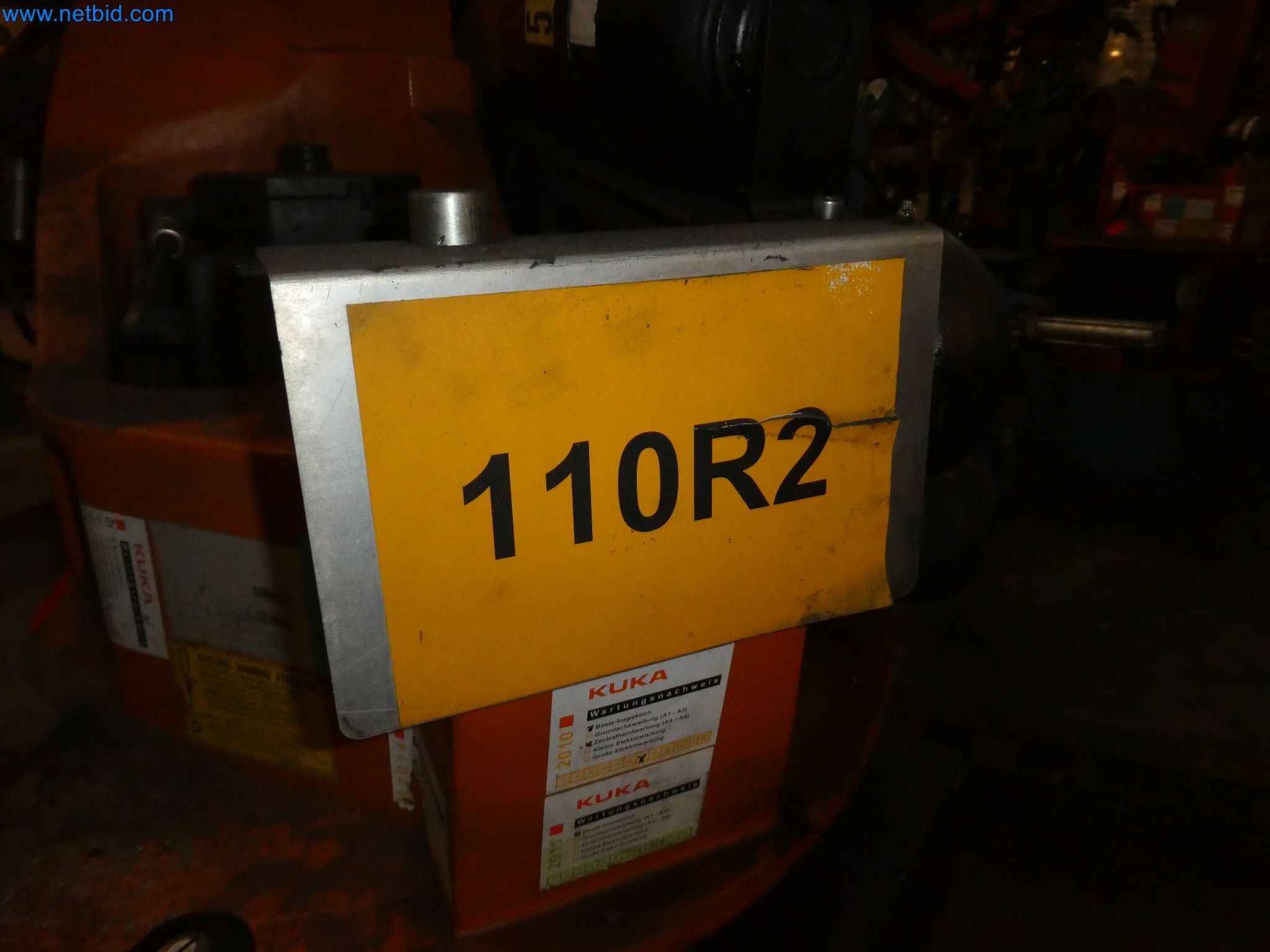 Robots, welding equipment and assembly accessories from the automotive industry-111