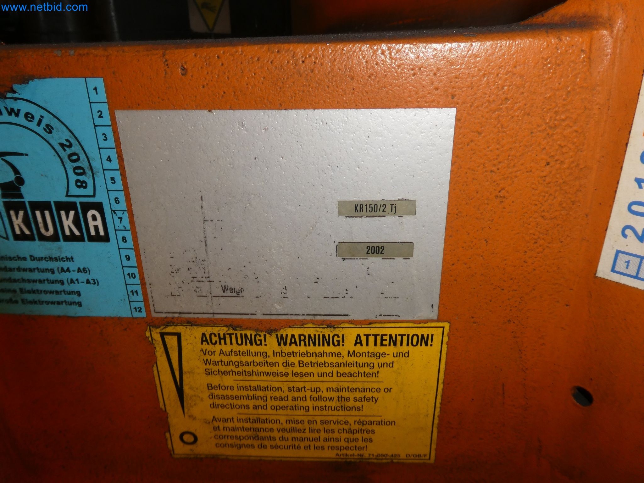 Robots, welding equipment and assembly accessories from the automotive industry-113