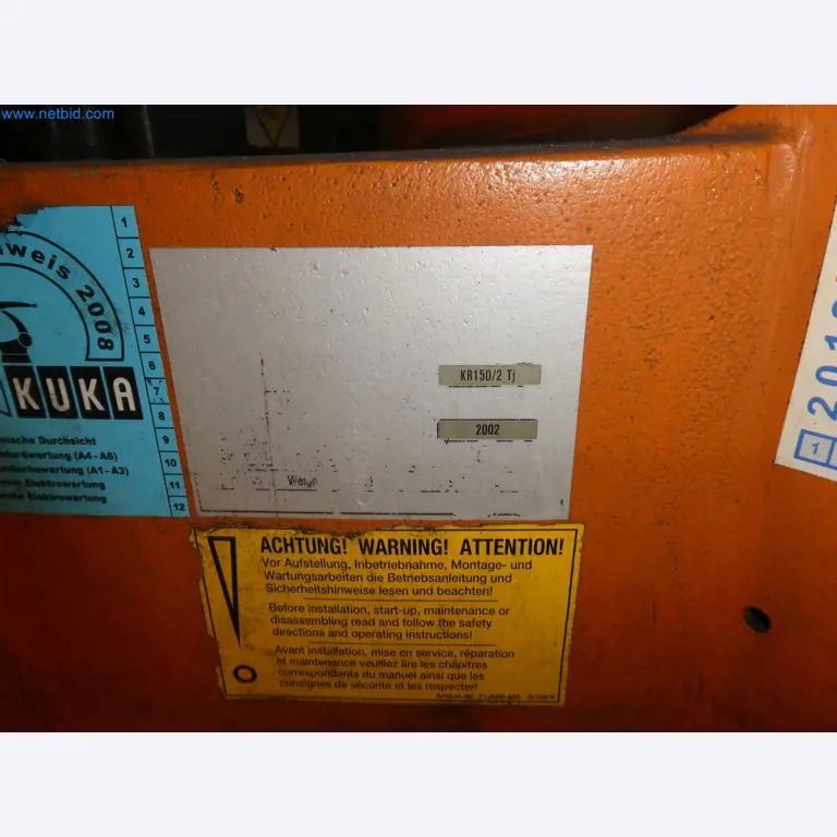 Robots, welding equipment and assembly accessories from the automotive industry-113