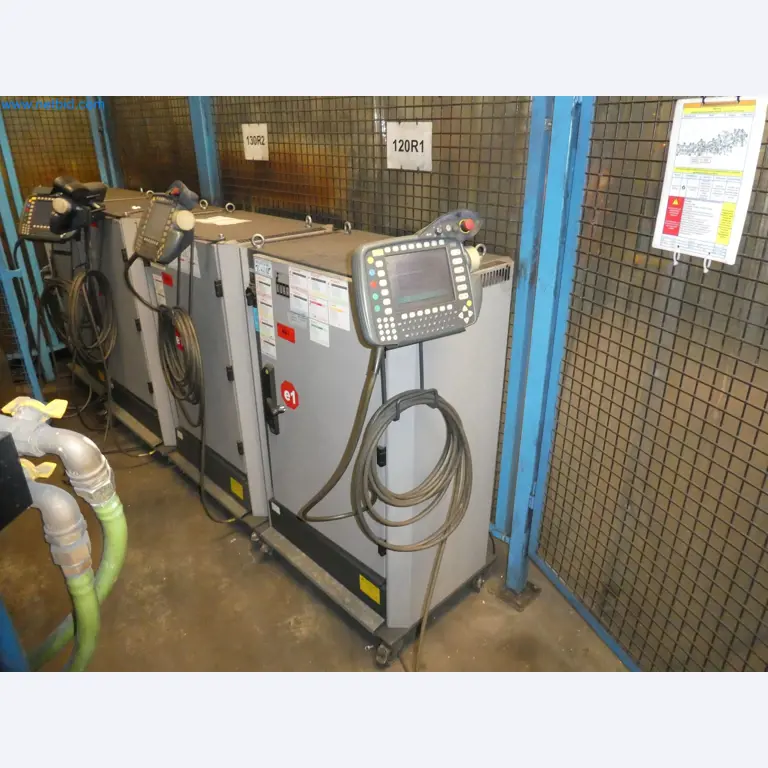 Robots, welding equipment and assembly accessories from the automotive industry-117