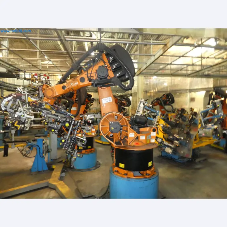 Robots, welding equipment and assembly accessories from the automotive industry-120