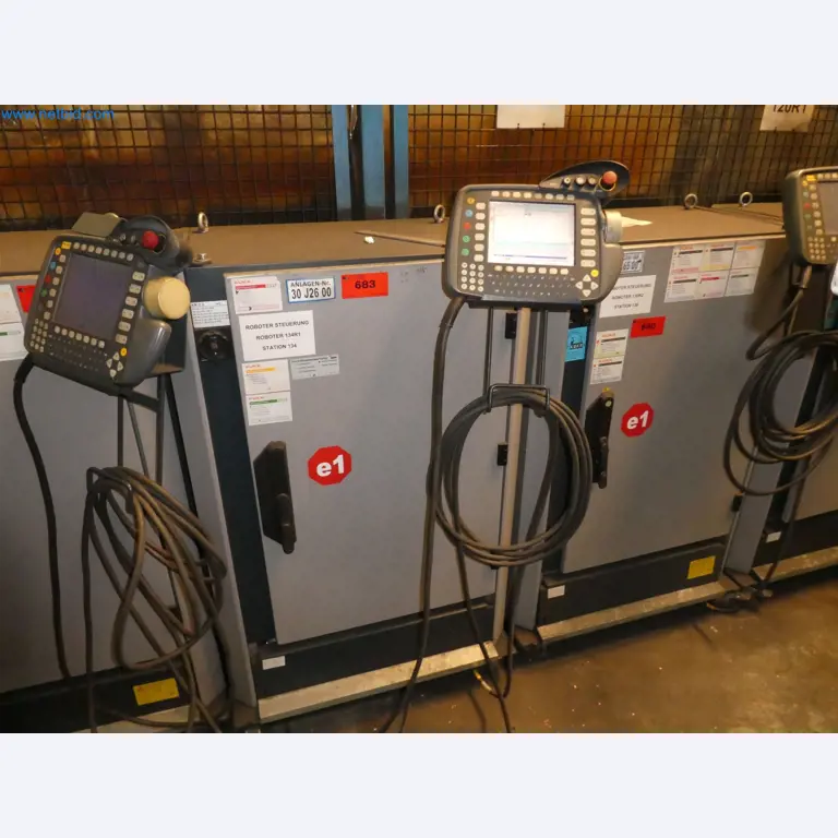 Robots, welding equipment and assembly accessories from the automotive industry-121