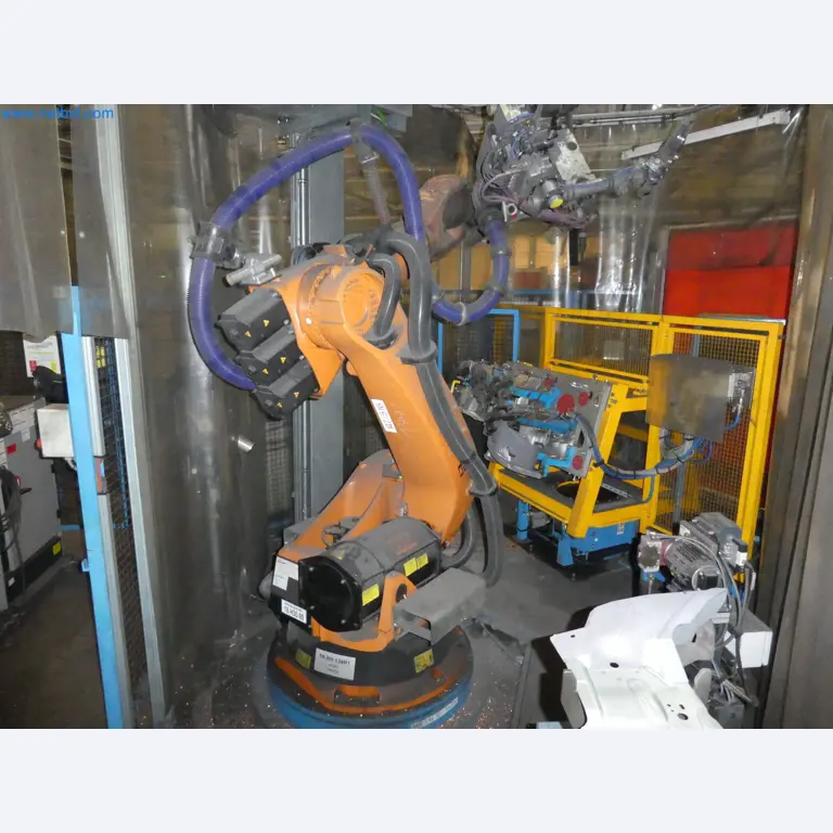 Robots, welding equipment and assembly accessories from the automotive industry-123