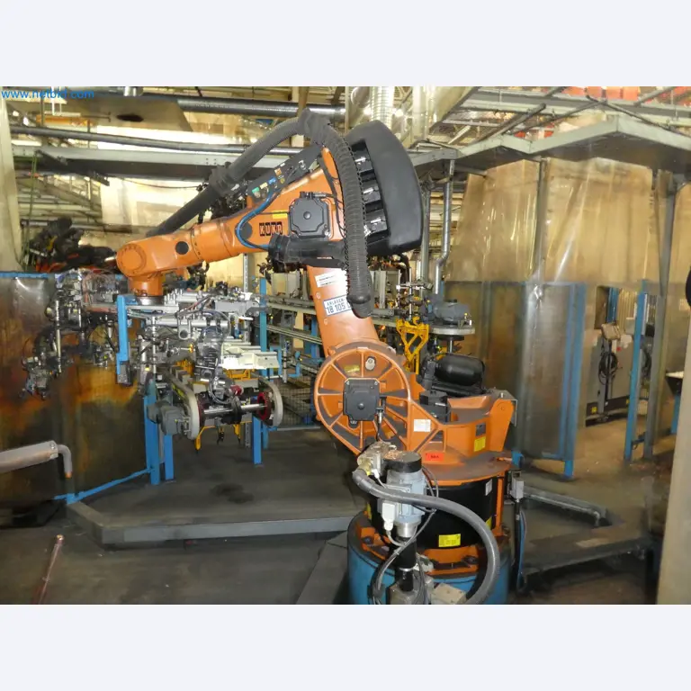 Robots, welding equipment and assembly accessories from the automotive industry-124