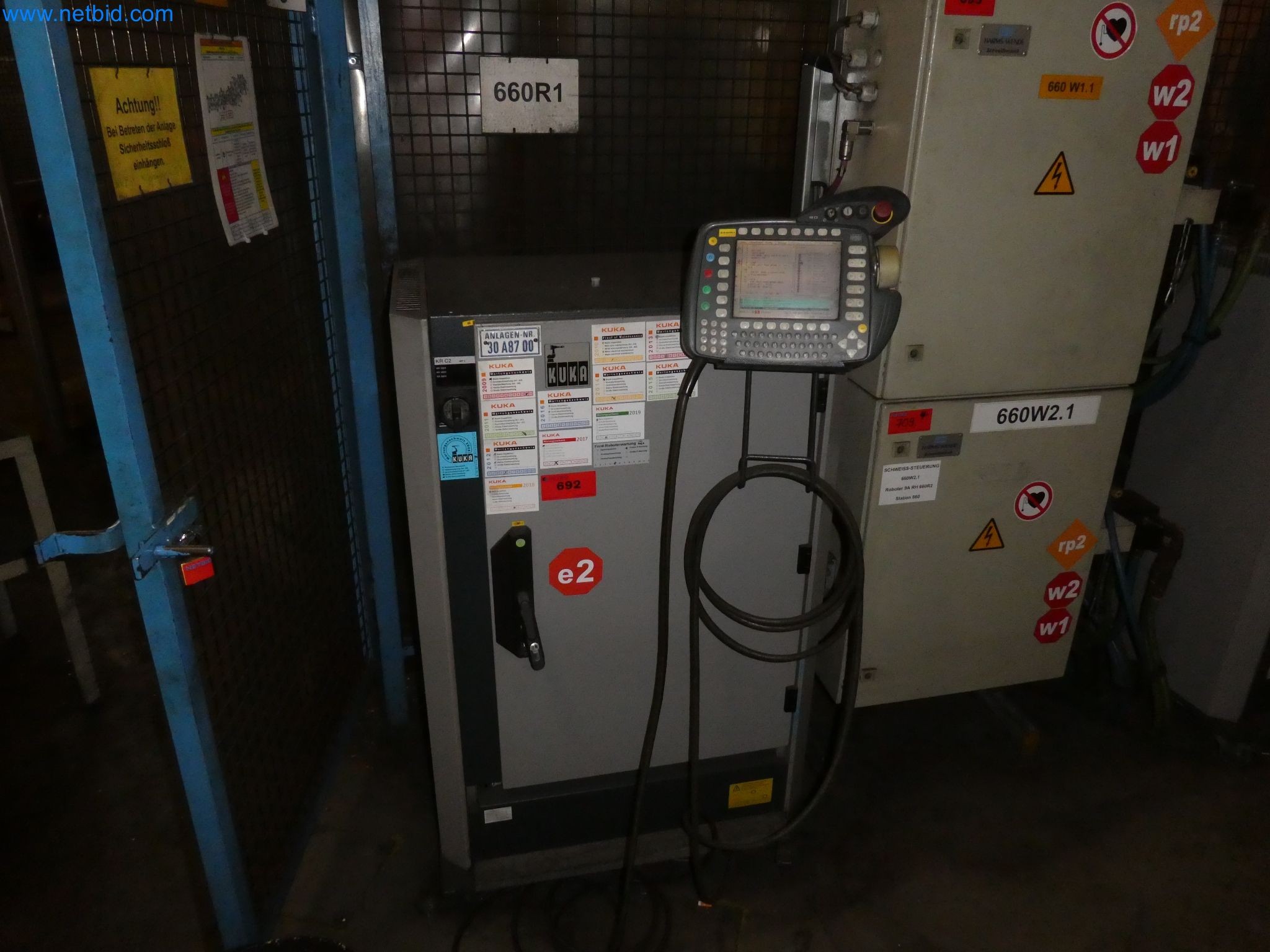 Robots, welding equipment and assembly accessories from the automotive industry-12