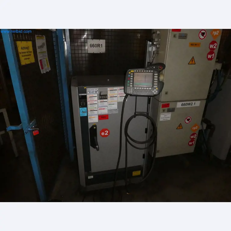 Robots, welding equipment and assembly accessories from the automotive industry-12