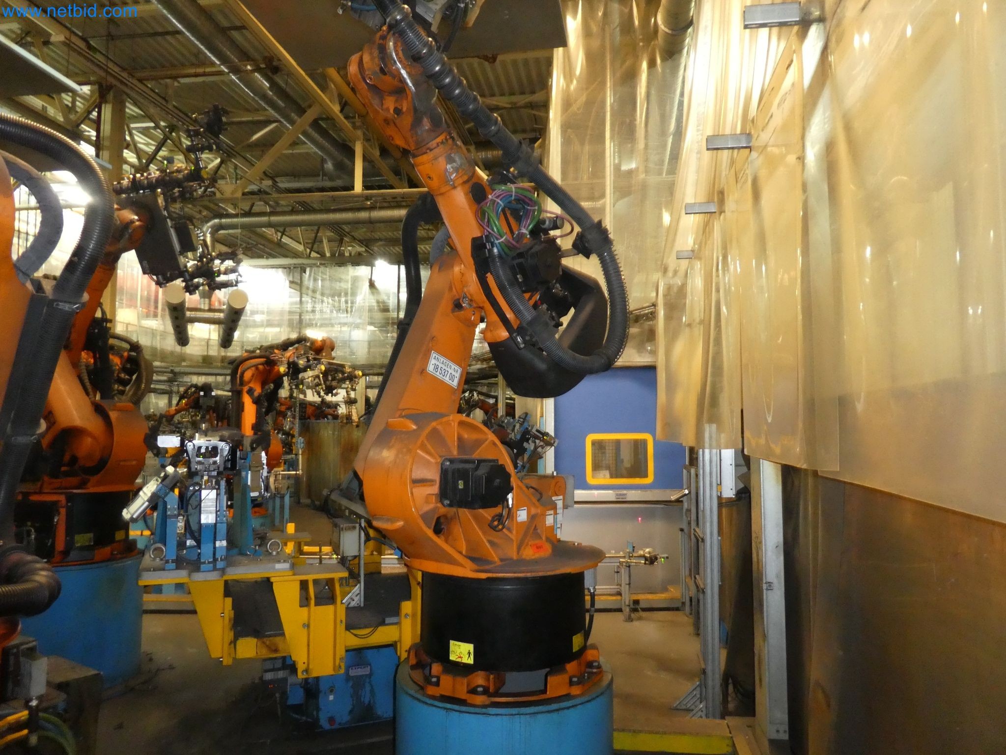 Robots, welding equipment and assembly accessories from the automotive industry-22