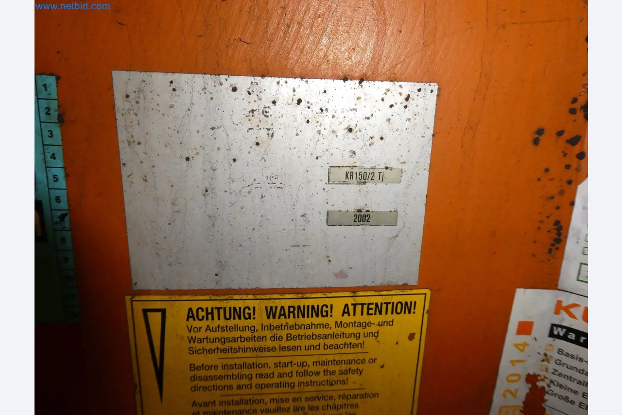 Robots, welding equipment and assembly accessories from the automotive industry-25