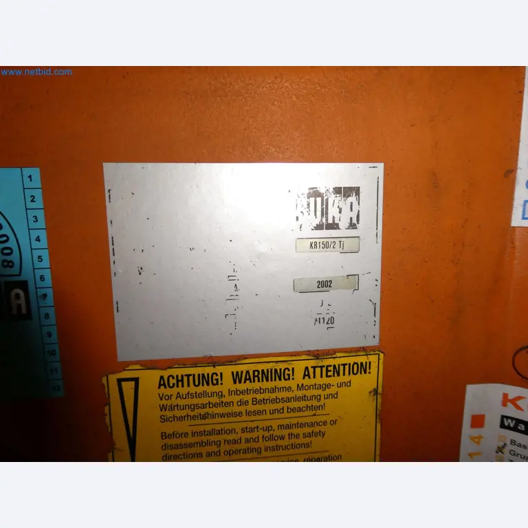 Robots, welding equipment and assembly accessories from the automotive industry-30