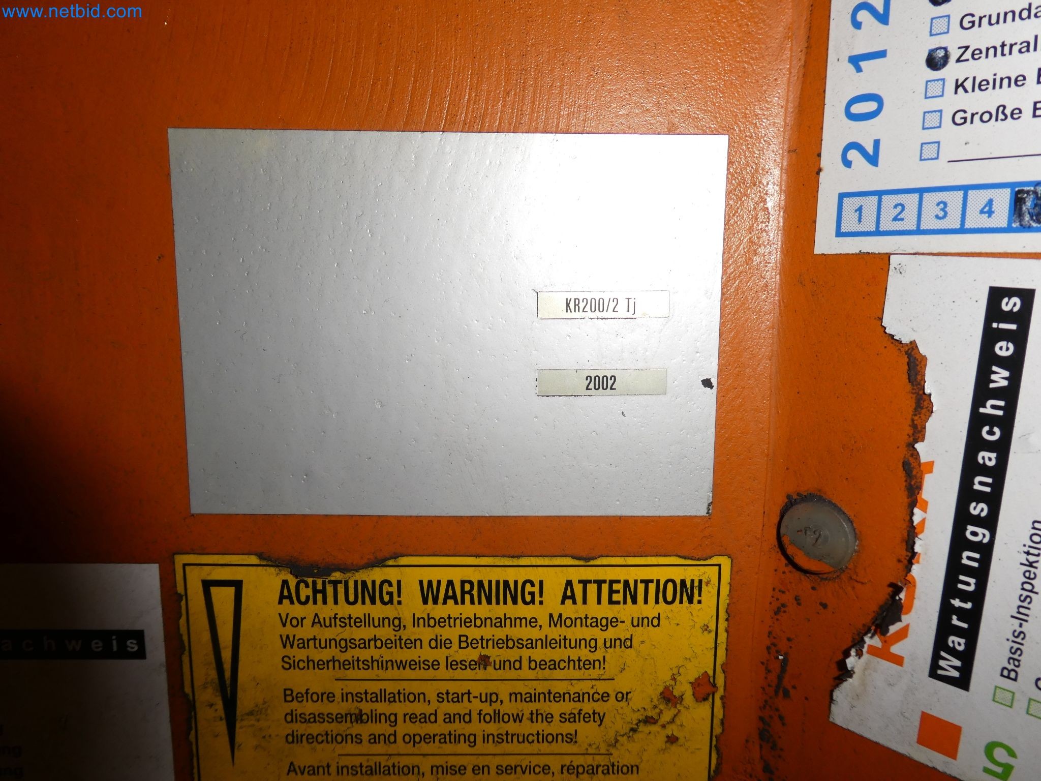 Robots, welding equipment and assembly accessories from the automotive industry-41