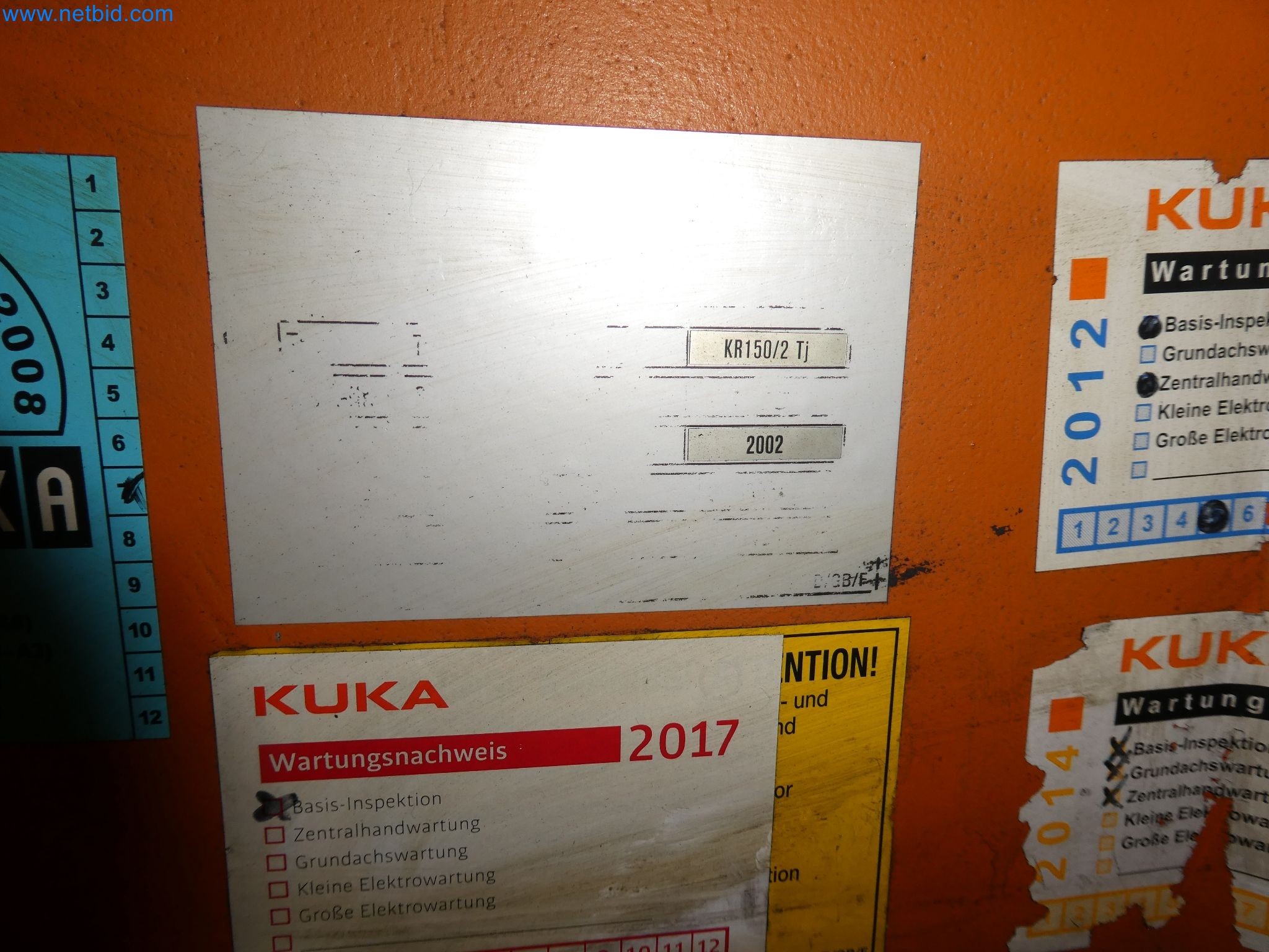 Robots, welding equipment and assembly accessories from the automotive industry-43