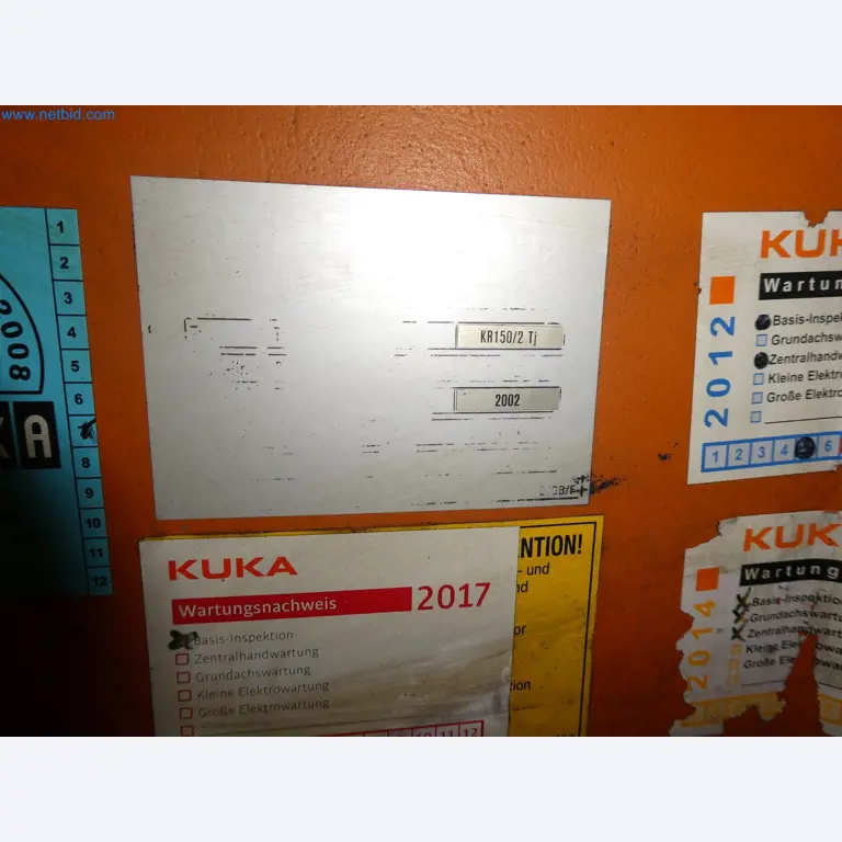 Robots, welding equipment and assembly accessories from the automotive industry-43