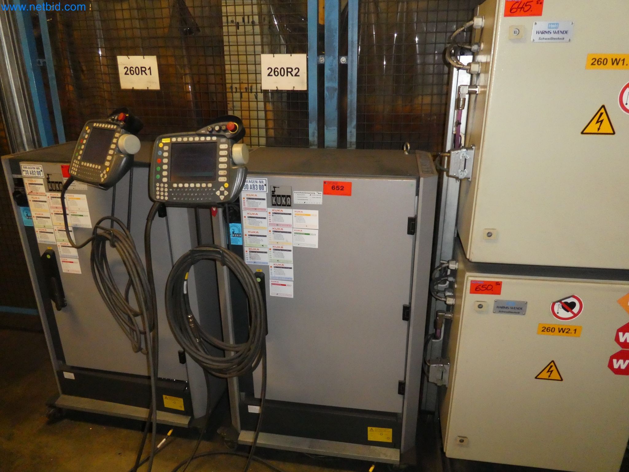 Robots, welding equipment and assembly accessories from the automotive industry-49