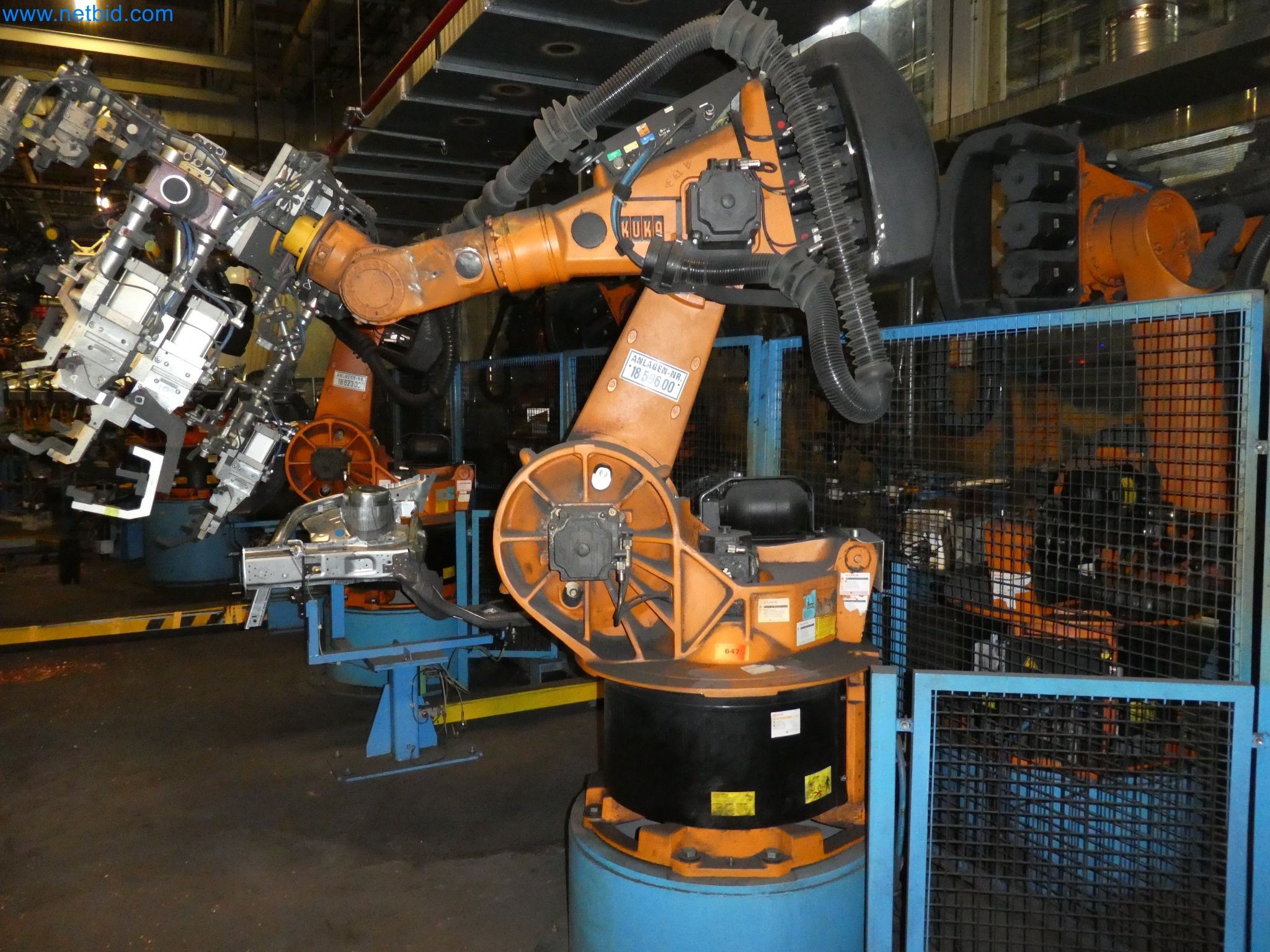 Robots, welding equipment and assembly accessories from the automotive industry-4