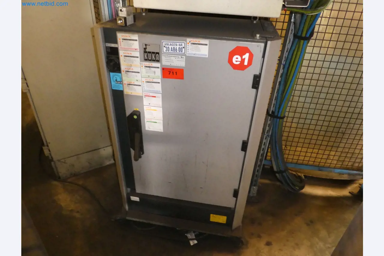 Robots, welding equipment and assembly accessories from the automotive industry-50