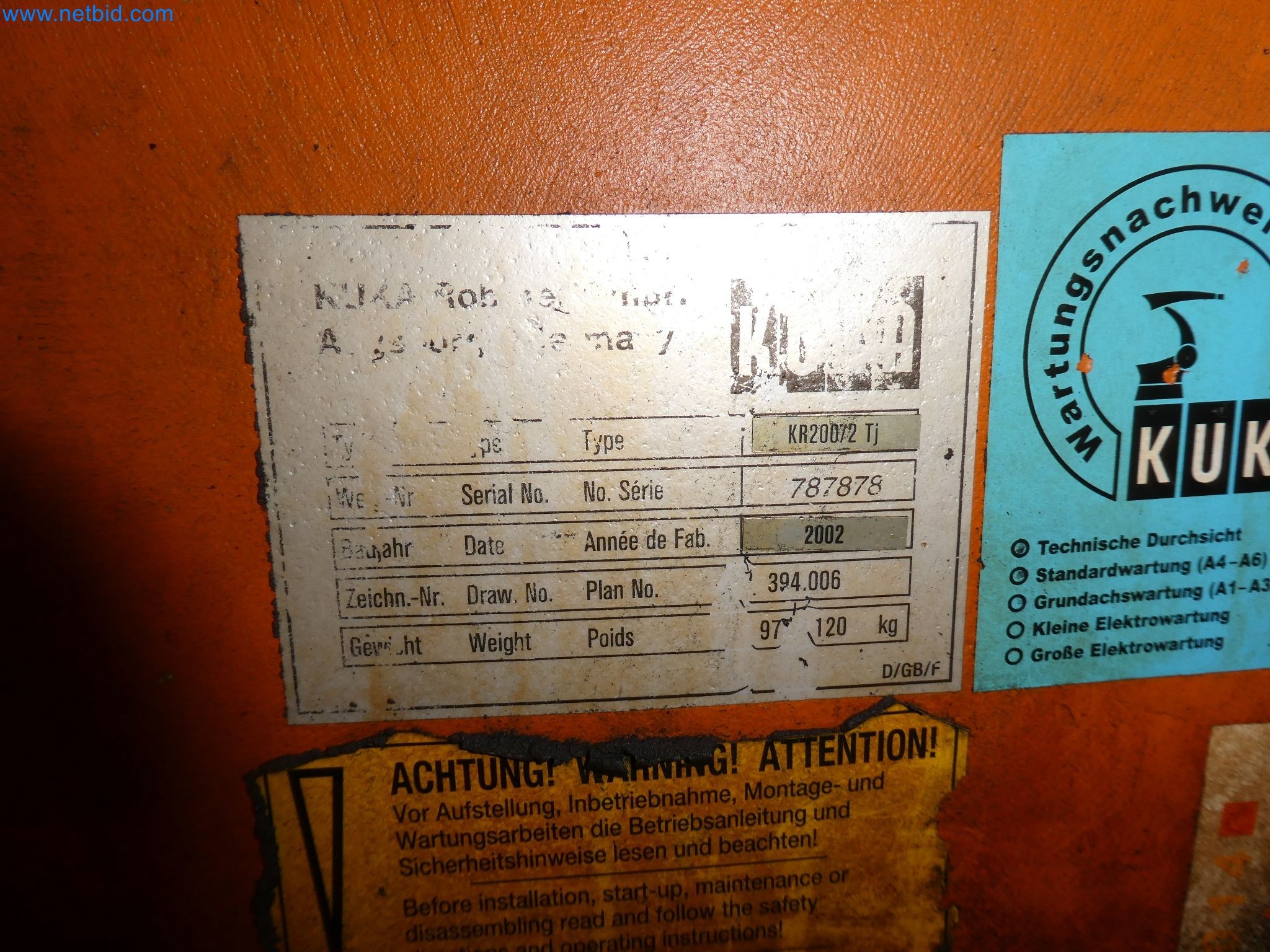 Robots, welding equipment and assembly accessories from the automotive industry-57