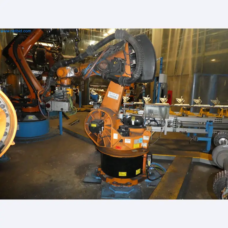Robots, welding equipment and assembly accessories from the automotive industry-61