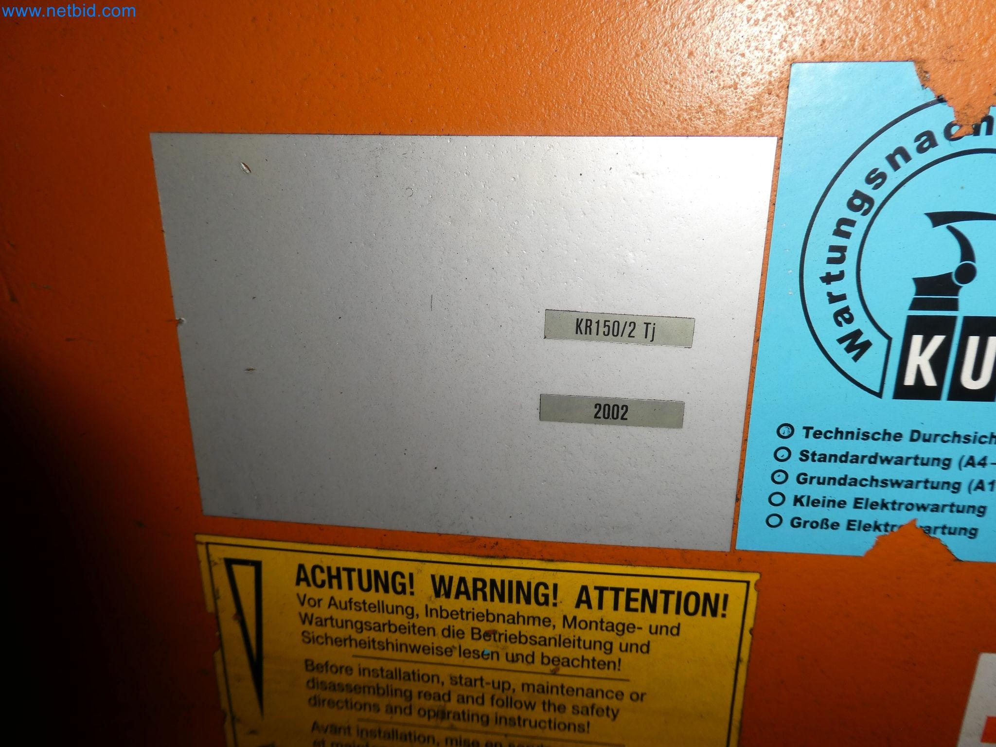 Robots, welding equipment and assembly accessories from the automotive industry-65