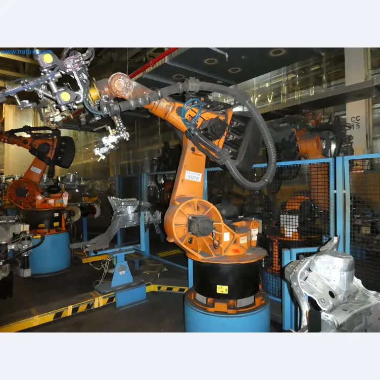Robots, welding equipment and assembly accessories from the automotive industry-6