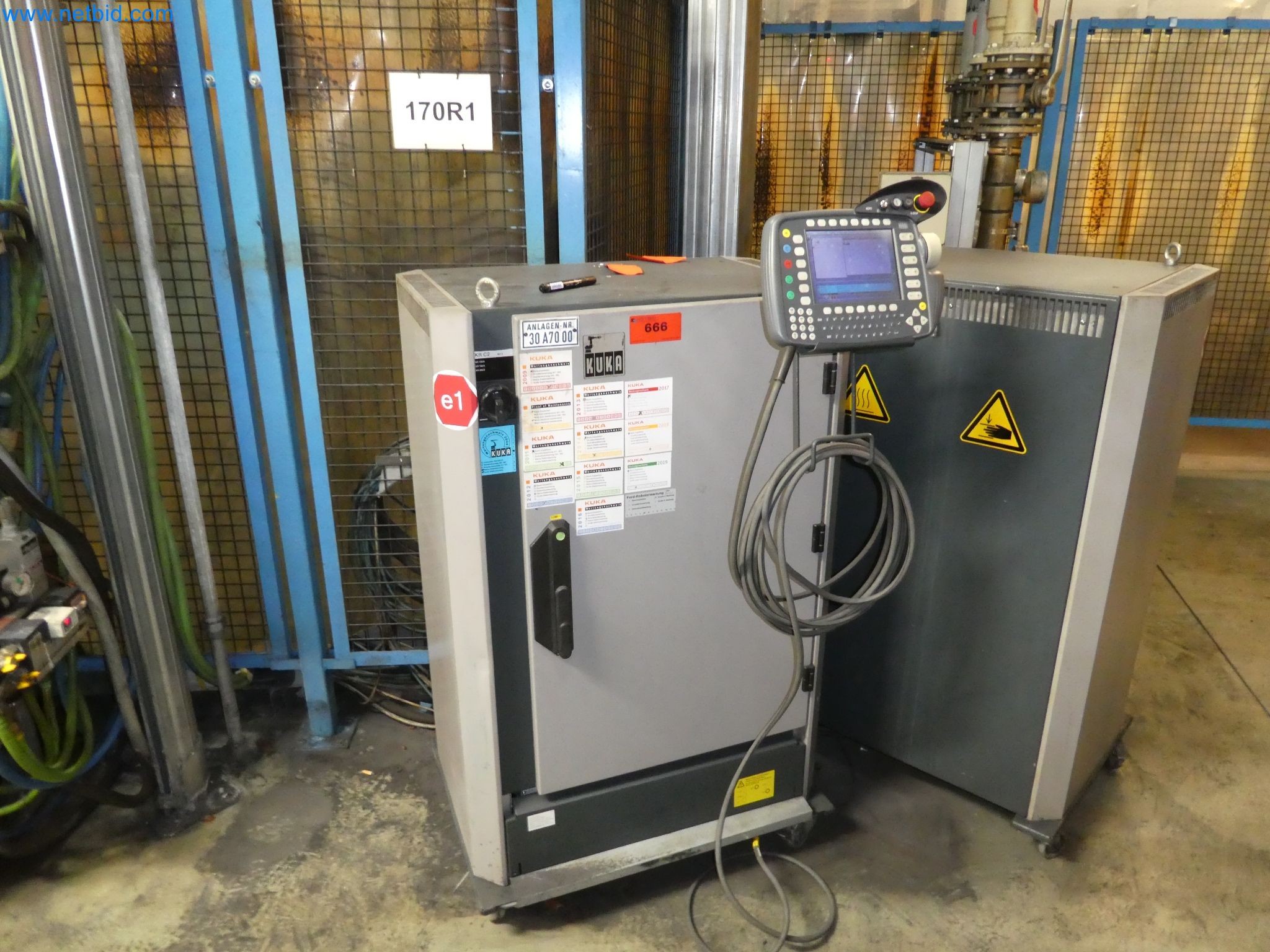 Robots, welding equipment and assembly accessories from the automotive industry-80