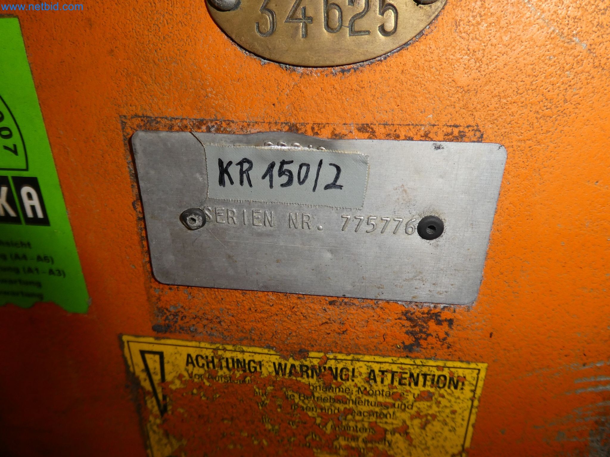 Robots, welding equipment and assembly accessories from the automotive industry-81