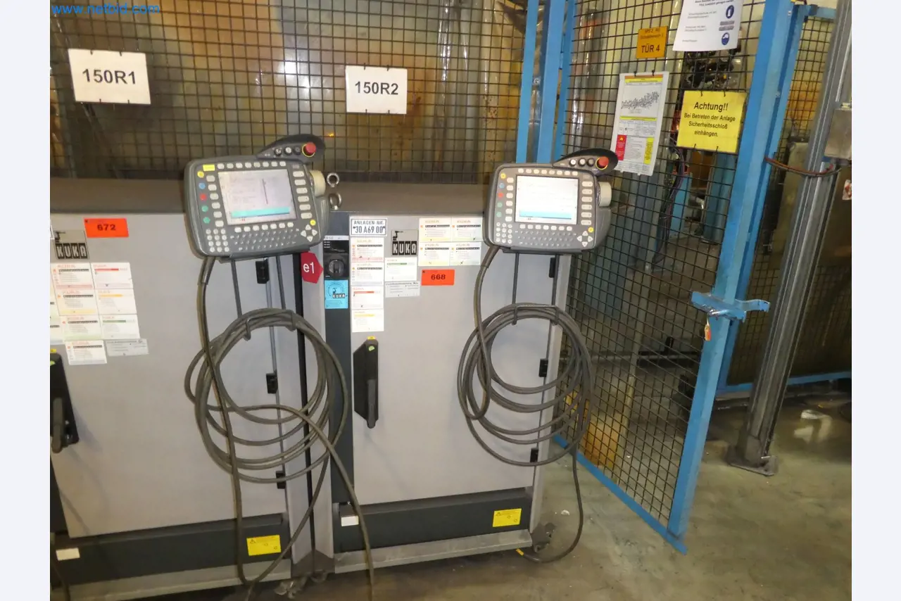 Robots, welding equipment and assembly accessories from the automotive industry-89