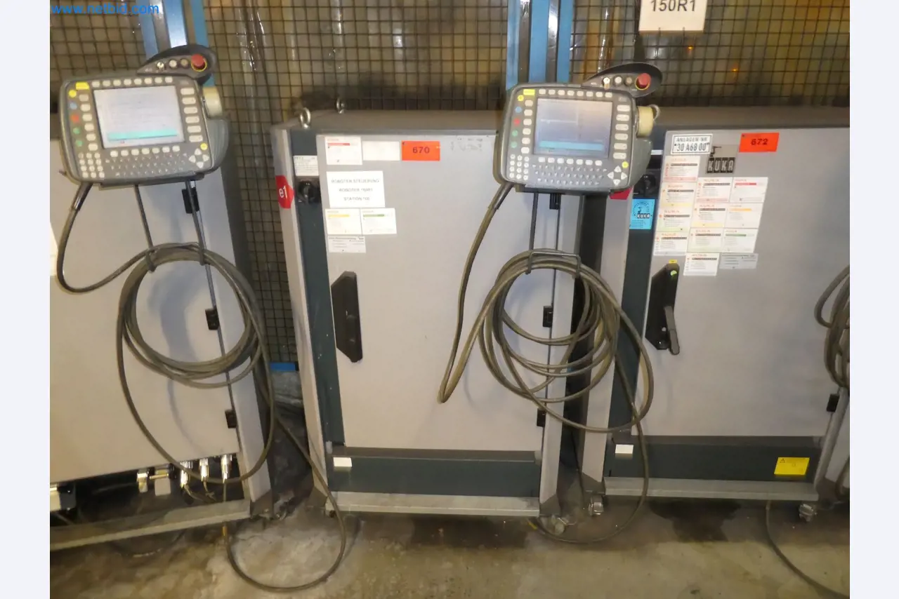 Robots, welding equipment and assembly accessories from the automotive industry-90