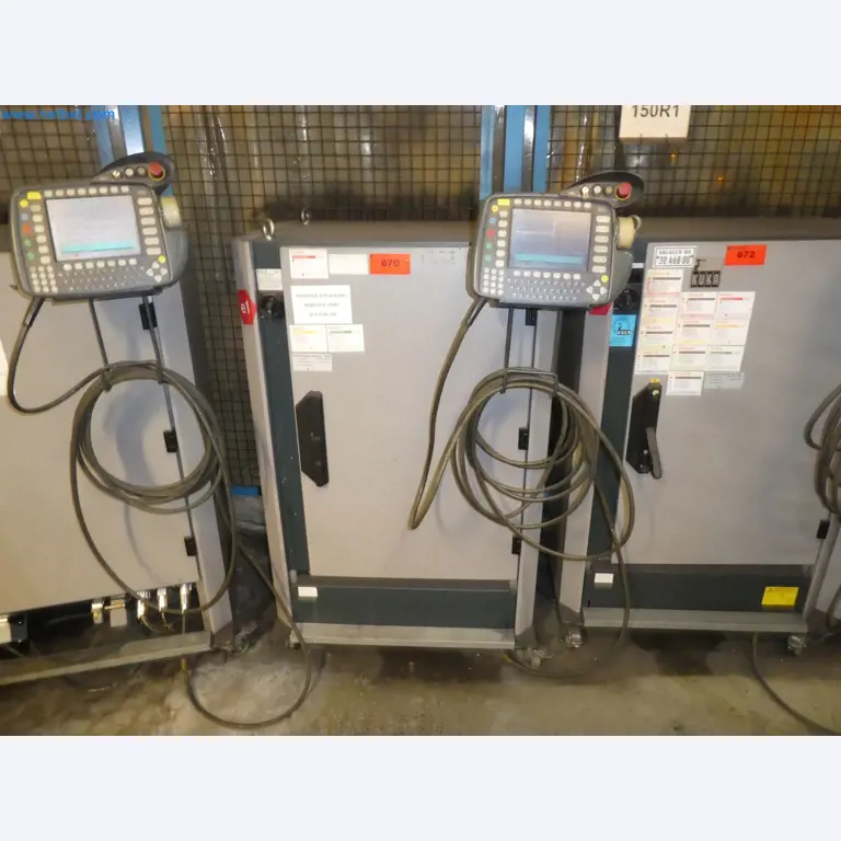 Robots, welding equipment and assembly accessories from the automotive industry-90