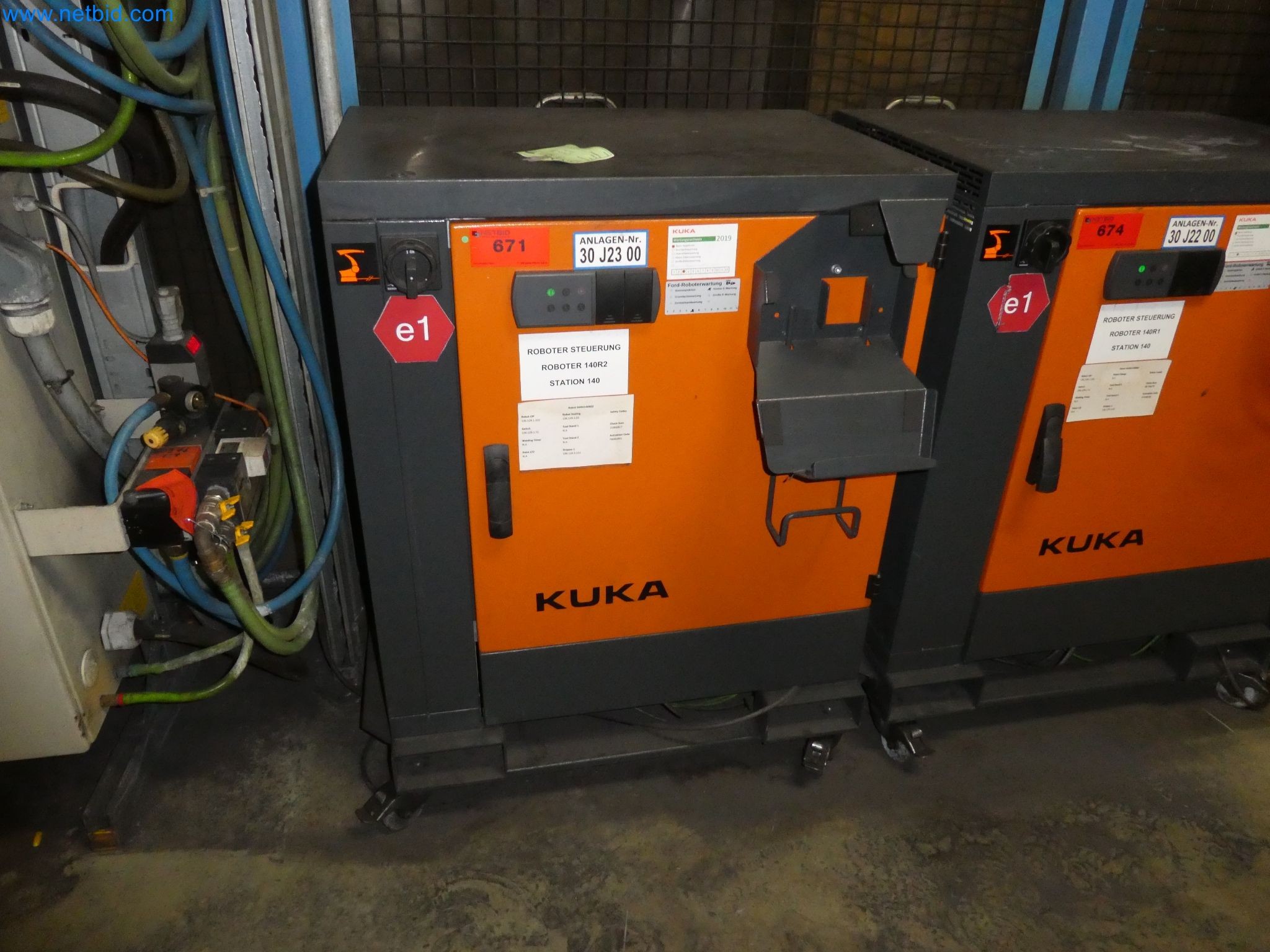 Robots, welding equipment and assembly accessories from the automotive industry-92