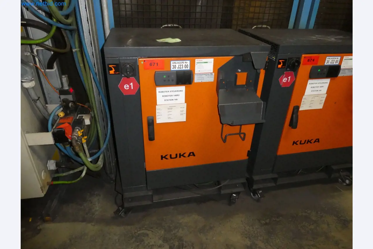 Robots, welding equipment and assembly accessories from the automotive industry-92