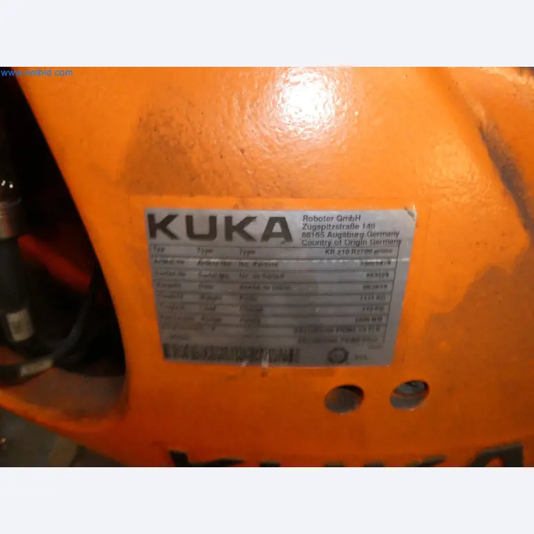 Robots, welding equipment and assembly accessories from the automotive industry-93